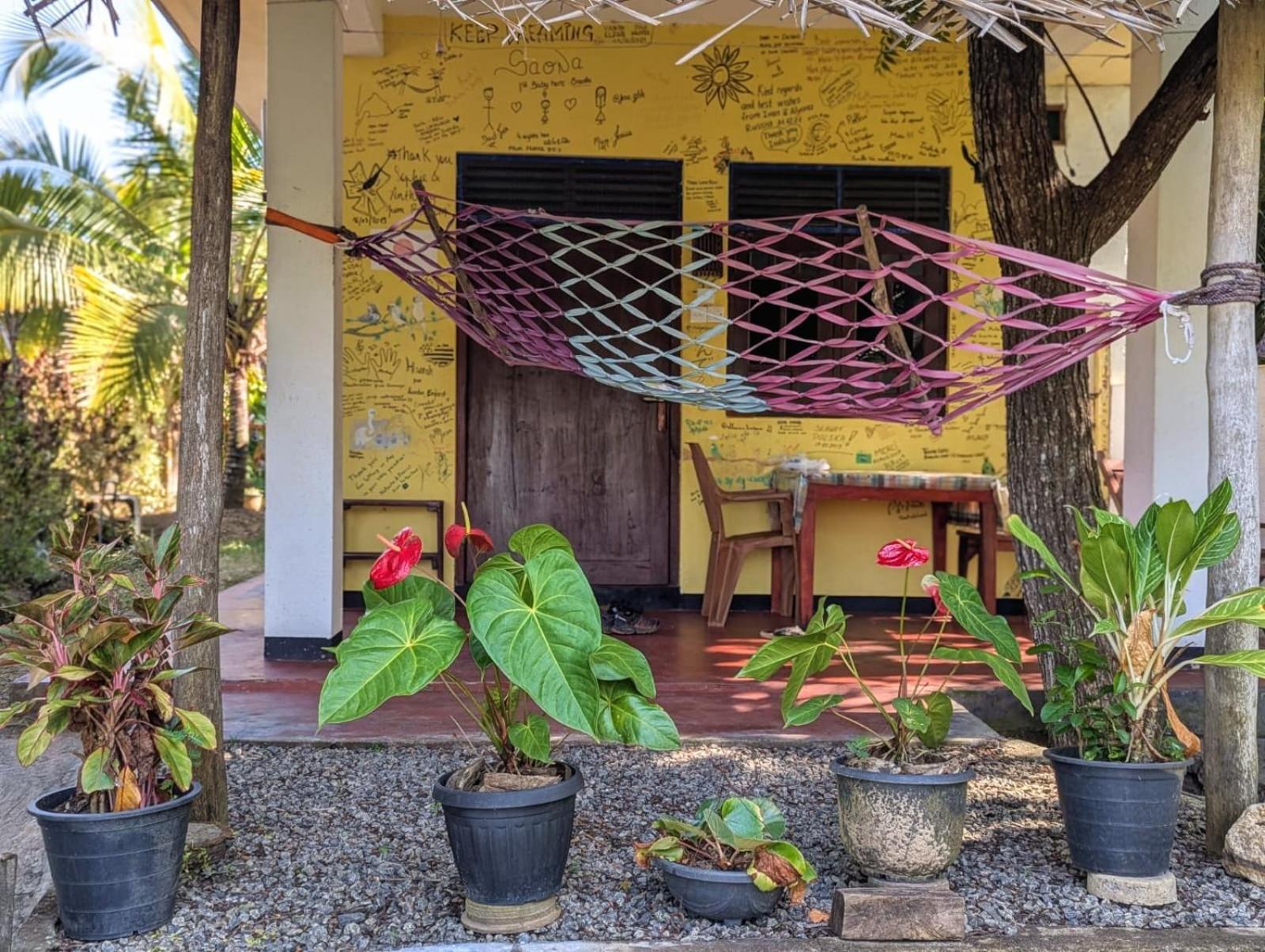 Hotel Three Little Birds Tangalle Exterior foto